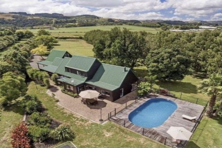 Photo of property in 112 Cossey Road, Drury, 2577