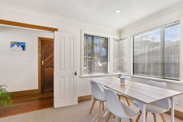 Photo of property in 10 Barton Terrace, Thorndon, Wellington, 6011