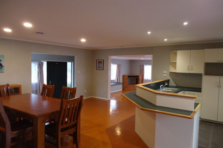 Photo of property in 17 Macmillan Street, Katikati, 3129