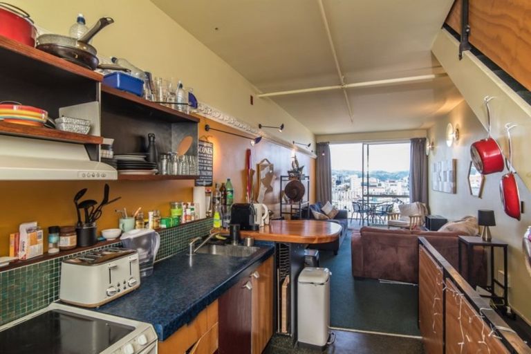 Photo of property in Qba Apartments, 4m/51 Webb Street, Mount Cook, Wellington, 6011