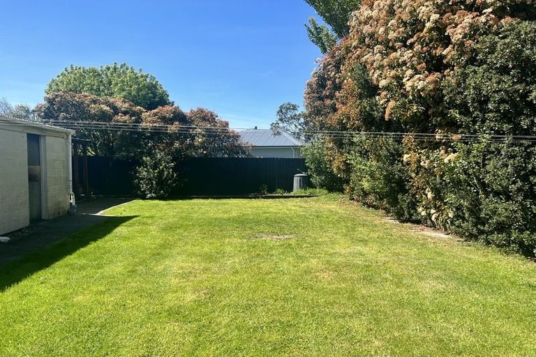 Photo of property in 16 Sarabande Avenue, Redwood, Christchurch, 8051