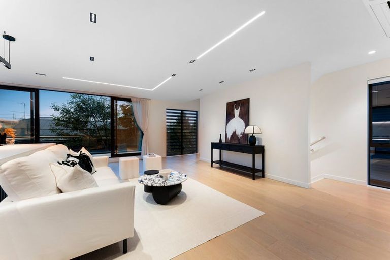 Photo of property in 47d Hastings Road, Mairangi Bay, Auckland, 0630