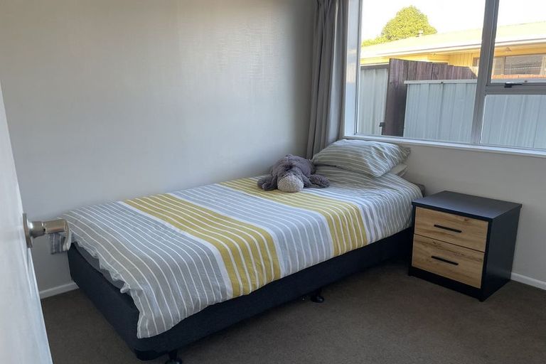 Photo of property in 28a Roband Crescent, Brown Owl, Upper Hutt, 5018