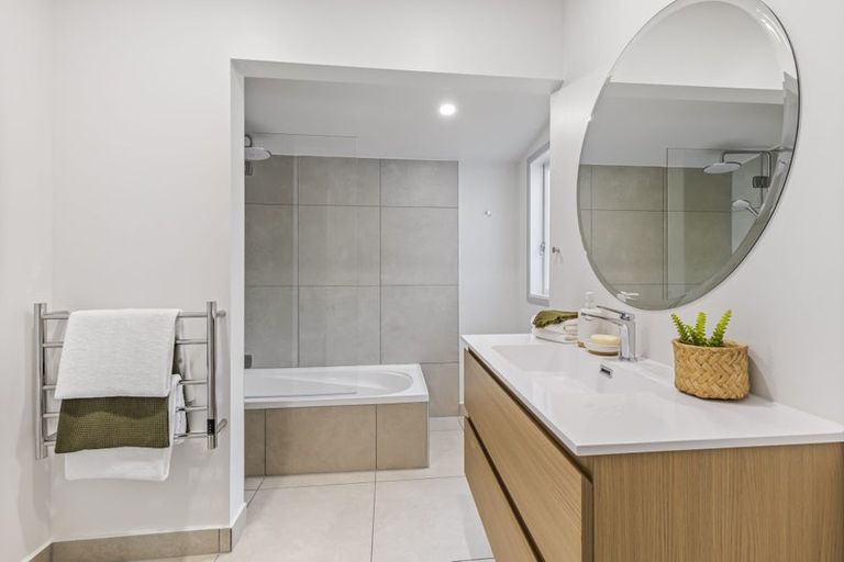 Photo of property in 25 Princes Street, Northcote Point, Auckland, 0627