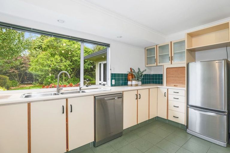 Photo of property in 93 Acacia Heights Drive, Acacia Bay, Taupo, 3385