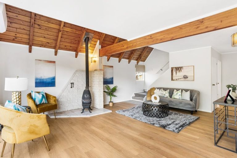 Photo of property in 12 Honeysuckle Lane, Mairangi Bay, Auckland, 0630