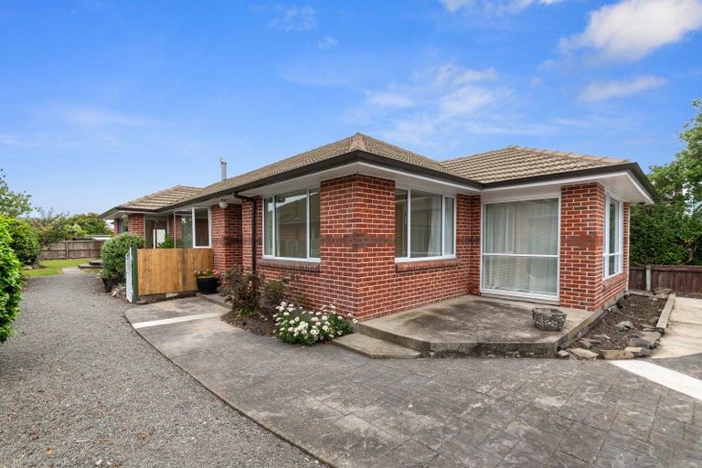 Photo of property in 142 Ilam Road, Ilam, Christchurch, 8041