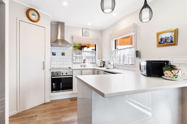 Photo of property in 1/6 Sturm Avenue, Massey, Auckland, 0614