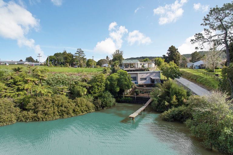 Photo of property in 33 Elliot Street, Riverhead, 0820