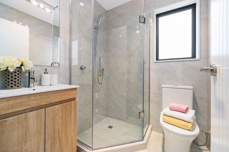 Photo of property in 8 Papatahi Lane, Flat Bush, Auckland, 2019