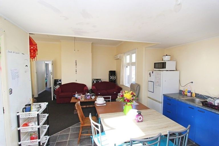 Photo of property in 4 Hyde Street, North Dunedin, Dunedin, 9016