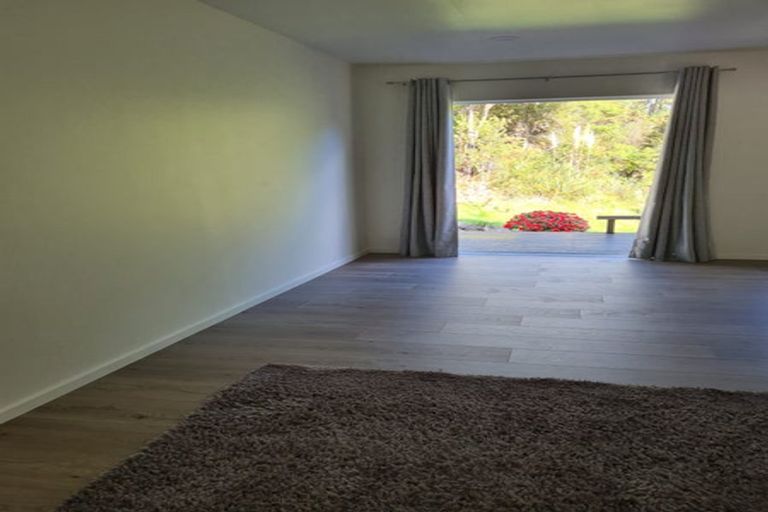 Photo of property in 12 Hazel Glen, Bayview, Auckland, 0629