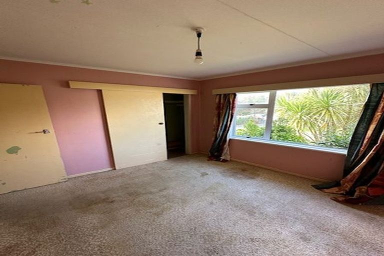 Photo of property in 49 Westminster Road, Wainuiomata, Lower Hutt, 5014