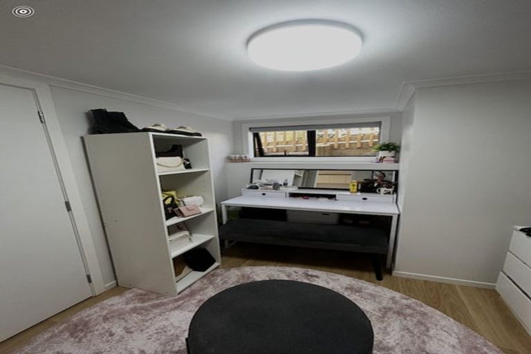 Photo of property in 24 Tamahere Drive, Glenfield, Auckland, 0629