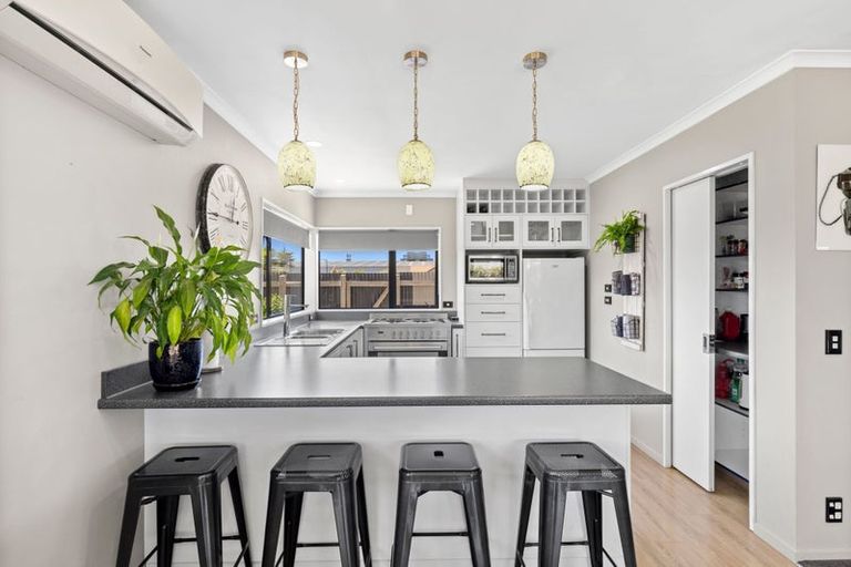 Photo of property in 5 Manoy Street, Motueka, 7120