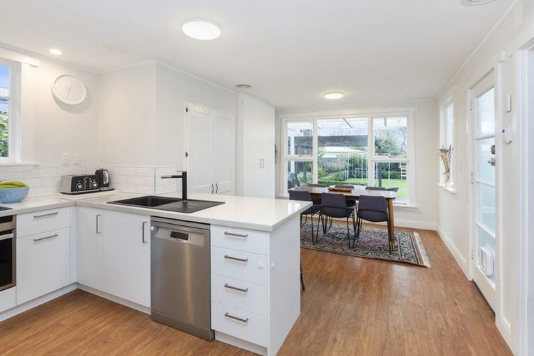 Photo of property in 163 Mays Road, St Albans, Christchurch, 8052