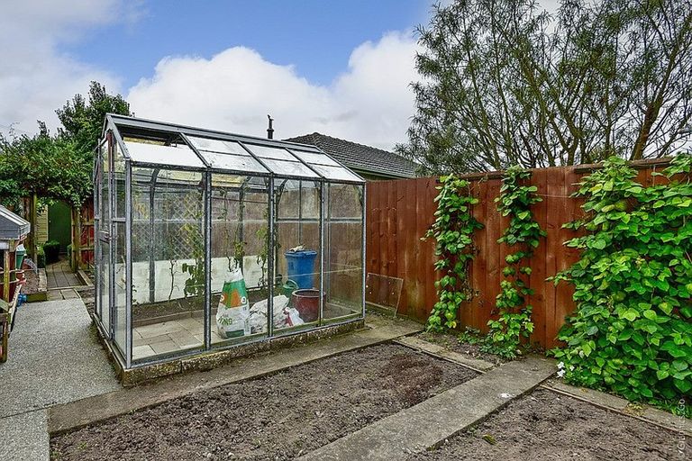 Photo of property in 7 Marshwood Place, Sockburn, Christchurch, 8042