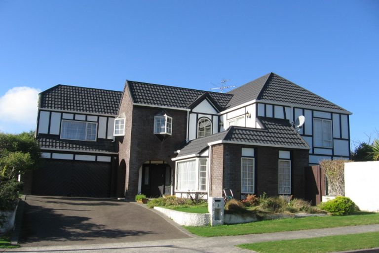 Photo of property in 8 Ellwood Place, Churton Park, Wellington, 6037