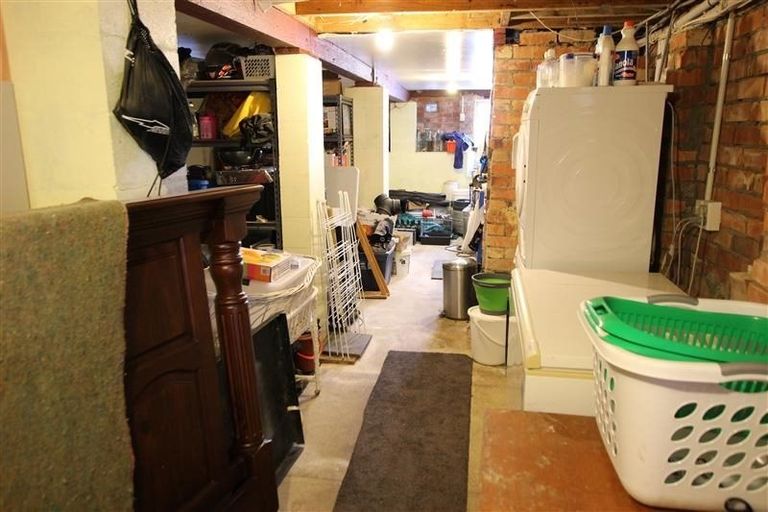 Photo of property in 64 Taupo Street, Green Bay, Auckland, 0604