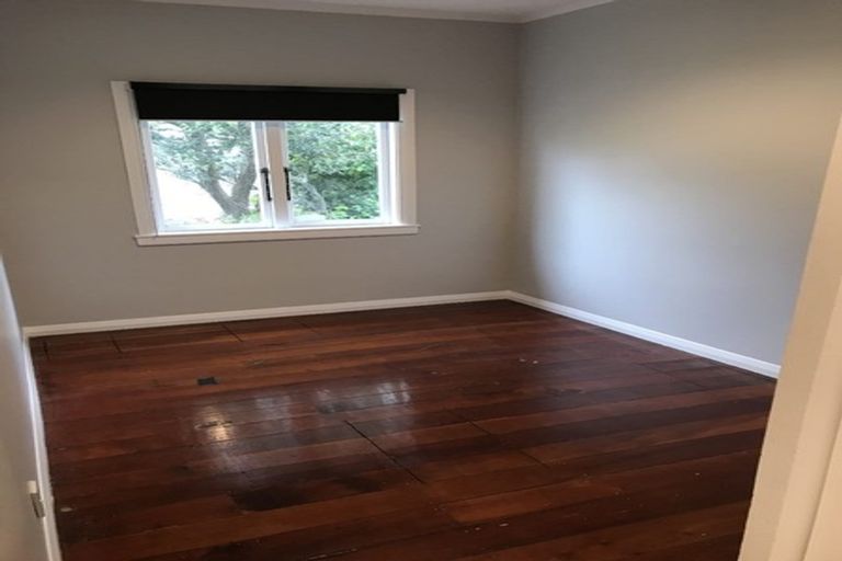 Photo of property in 49 Clyde Street, Island Bay, Wellington, 6023