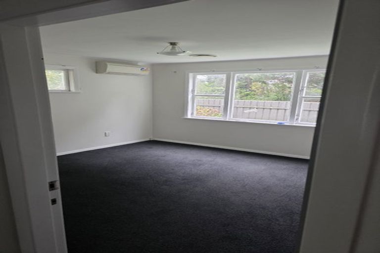 Photo of property in 126 Cambridge Terrace, Fairfield, Lower Hutt, 5011