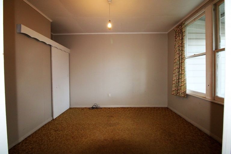 Photo of property in 7 Waterloo Street, Dannevirke, 4930