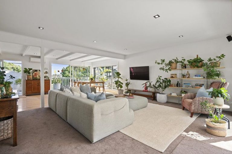 Photo of property in 49 Ngataringa Road, Devonport, Auckland, 0624