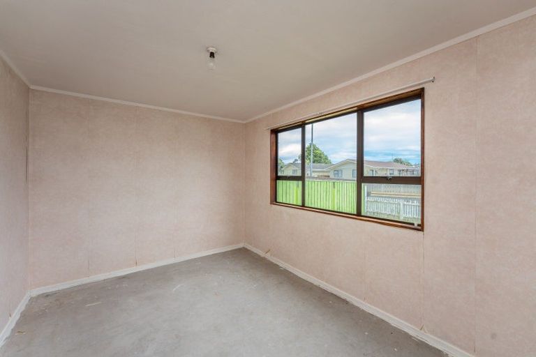 Photo of property in 13 Hewson Crescent, Otaki Beach, Otaki, 5512