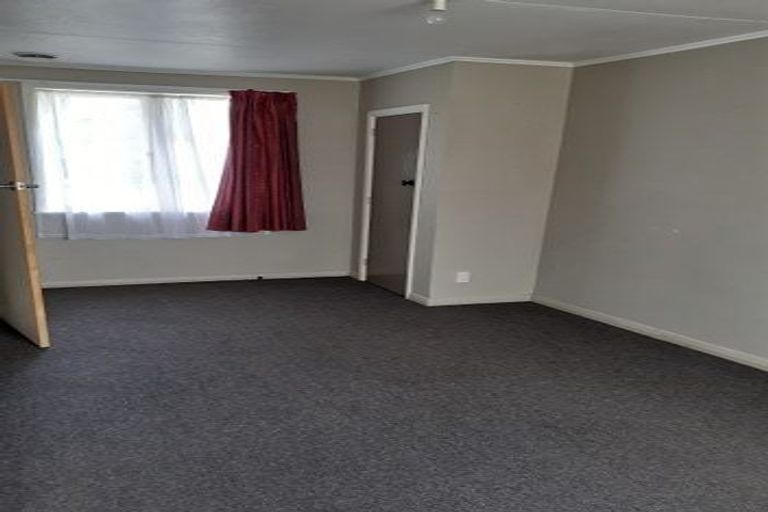 Photo of property in 39 Kenney Crescent, Fairfield, Hamilton, 3214