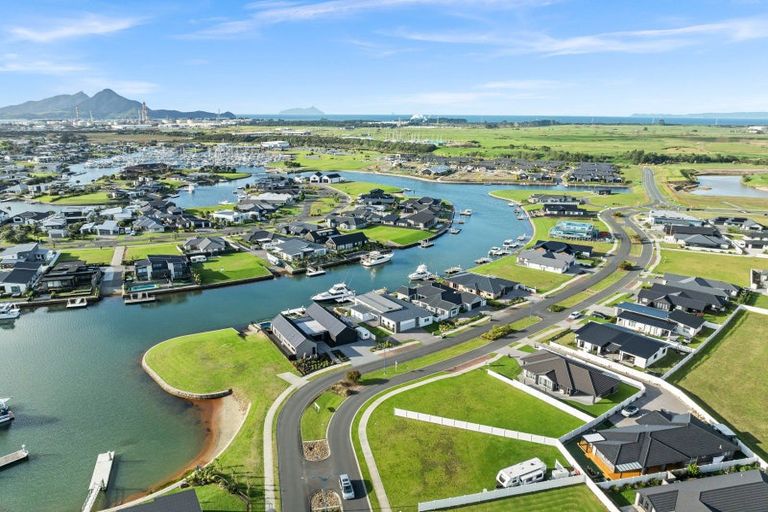 Photo of property in 20 Maturiki Drive, One Tree Point, 0118