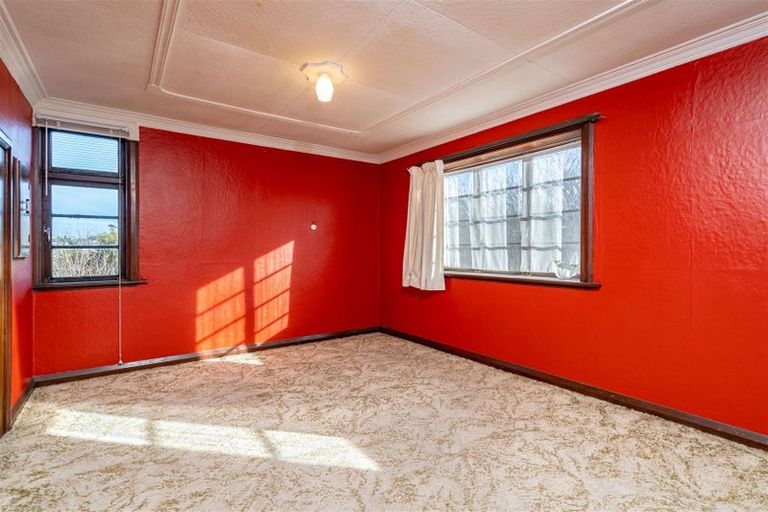 Photo of property in 61 Eglinton Road, The Glen, Dunedin, 9011