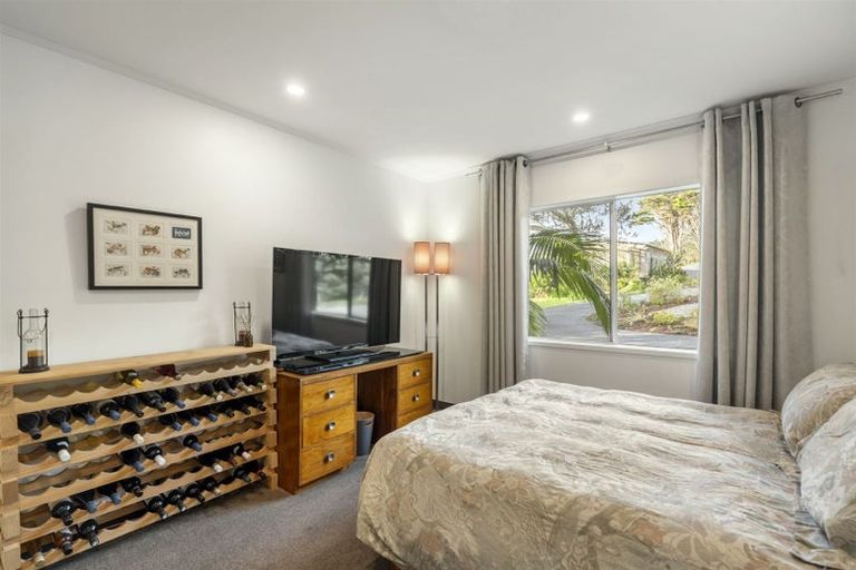 Photo of property in 93 Christian Road, Swanson, Auckland, 0614