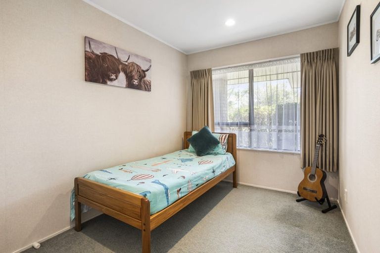 Photo of property in 1/6 Marbeth Court, Botany Downs, Auckland, 2010