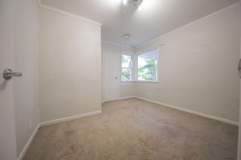 Photo of property in 241 Swanson Road, Henderson, Auckland, 0610