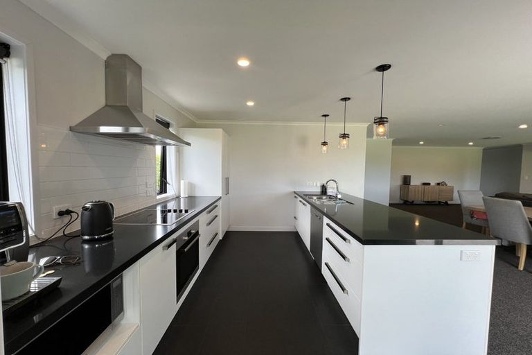 Photo of property in 51 Jarrett Terrace, Leamington, Cambridge, 3432