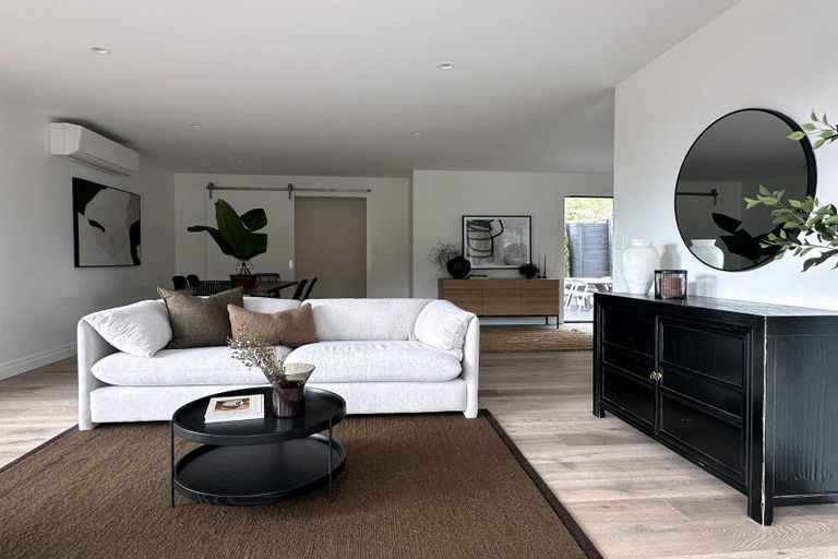 Photo of property in 17 Taruna Place, Havelock North, 4130