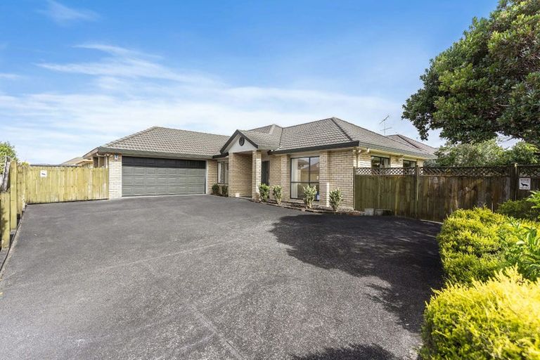 Photo of property in 5 Foxley Place, Burswood, Auckland, 2013