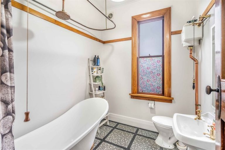 Photo of property in 24 Banks Street, Richmond, Invercargill, 9810