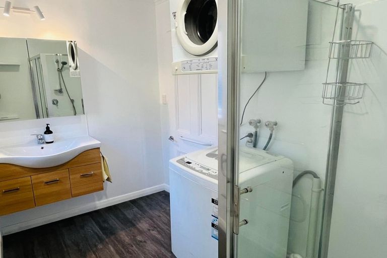 Photo of property in 2/44 Ribble Street, Island Bay, Wellington, 6023