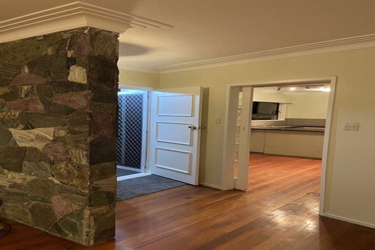 Photo of property in 3 Pedersen Place, Bucklands Beach, Auckland, 2012