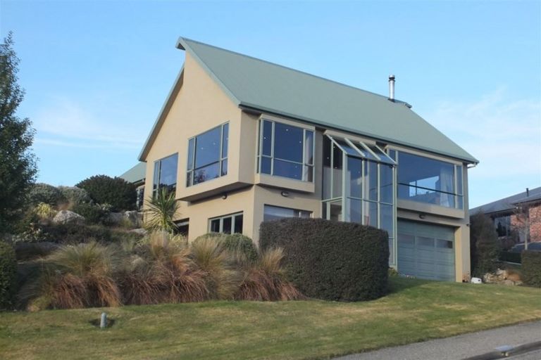 Photo of property in 12 Grove Avenue, Weston, Oamaru, 9401