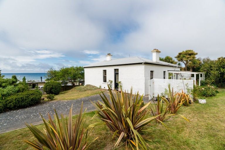 Photo of property in 11 Dicksons Road, Kuri Bush, Brighton, 9091