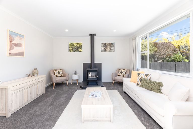 Photo of property in 1/44 Cutts Road, Russley, Christchurch, 8042