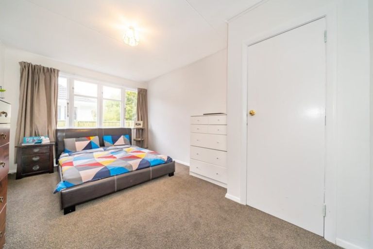 Photo of property in 15 Holdsworth Avenue, Trentham, Upper Hutt, 5018