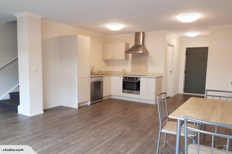 Photo of property in 4 Chiefs Court, Hamilton East, Hamilton, 3216