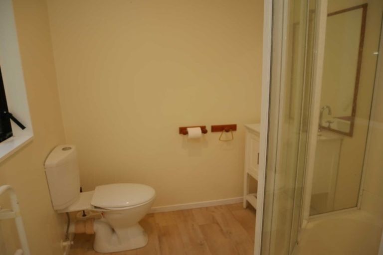 Photo of property in 30a Clunie Avenue, Raumati South, Paraparaumu, 5032