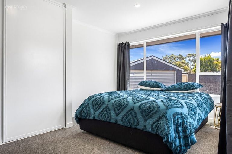Photo of property in 18 Kalmia Place, Kaiapoi, 7630