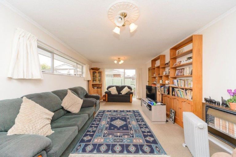 Photo of property in 11a Woodfield Avenue, Roslyn, Palmerston North, 4414