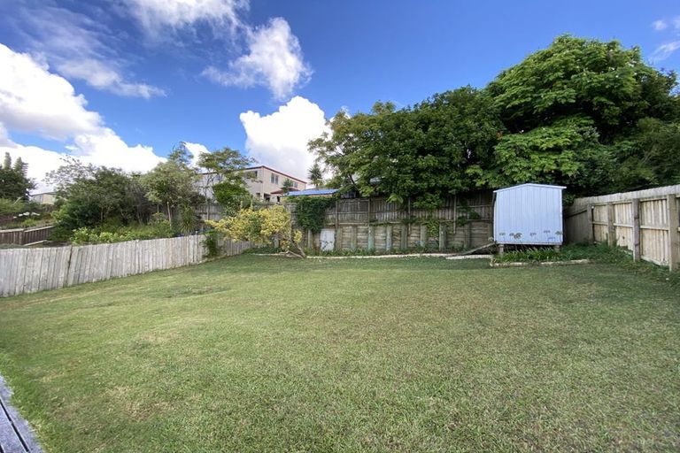 Photo of property in 36 Lavery Place, Sunnynook, Auckland, 0632