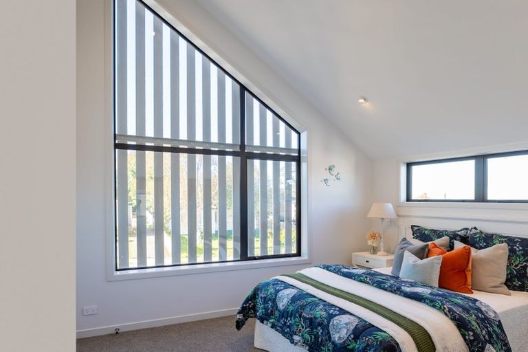 Photo of property in 11b Rangeview Road, Sunnyvale, Auckland, 0612